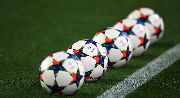 Soccer - UEFA Champions League - Round of 16 - Second Leg - Barcelona v Manchester City - Camp Nou