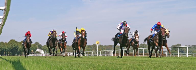 Exeter Horse Racing Tips